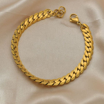 Curb Chain Bracelet